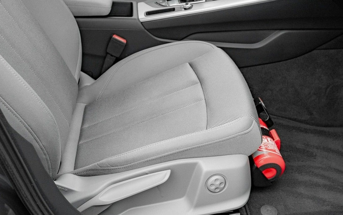 Audi A4 cena 146850 przebieg: 105228, rok produkcji 2020 z Drawsko Pomorskie małe 704
